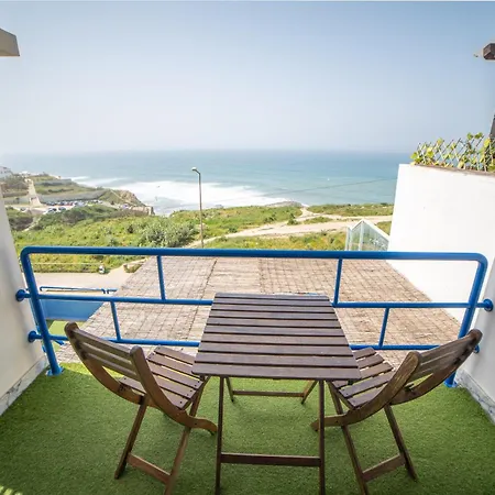 Saltline Surf House * Ericeira