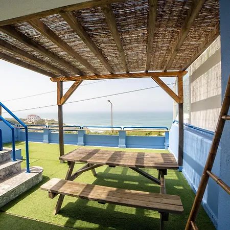 Saltline Surf House