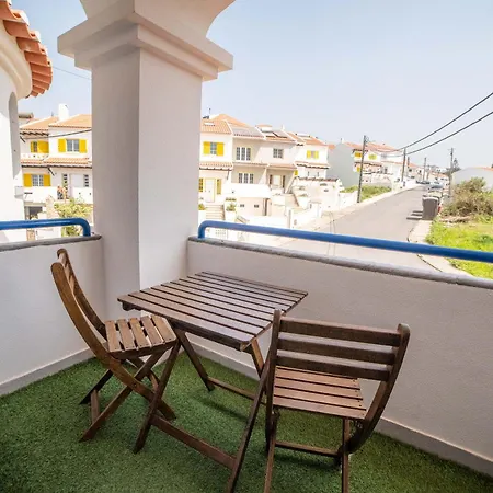 Saltline Surf House Ericeira