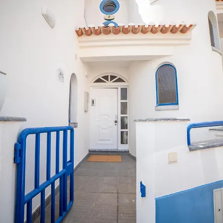 Saltline Surf House Ericeira
