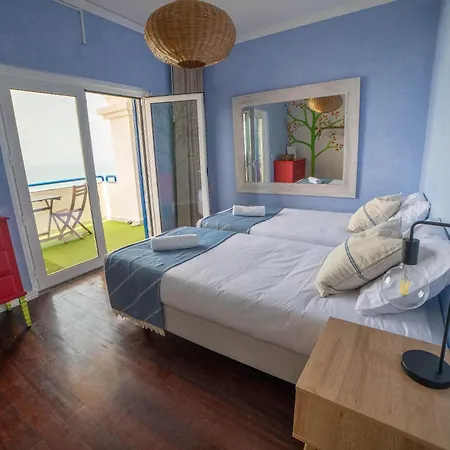 Saltline Surf House Hostel Ericeira