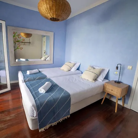 Saltline Surf House