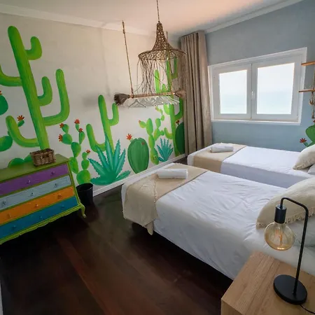 Saltline Surf House